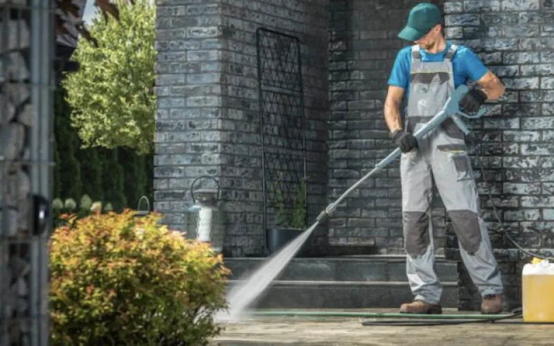 The Ultimate Guide to Exterior Cleaning Services for Homes and Businesses