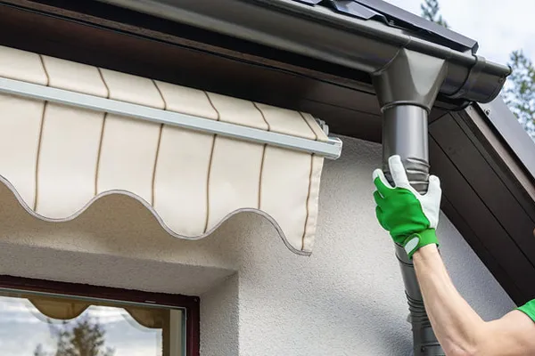 Gutter Installation and Repair: Protecting Your Home from Water Damage