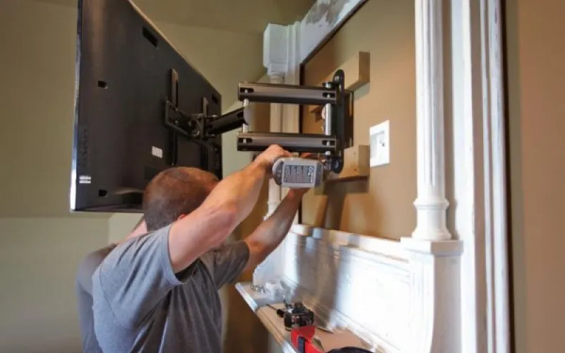 Installation and Mounting Services: Enhancing Your Home's Functionality
